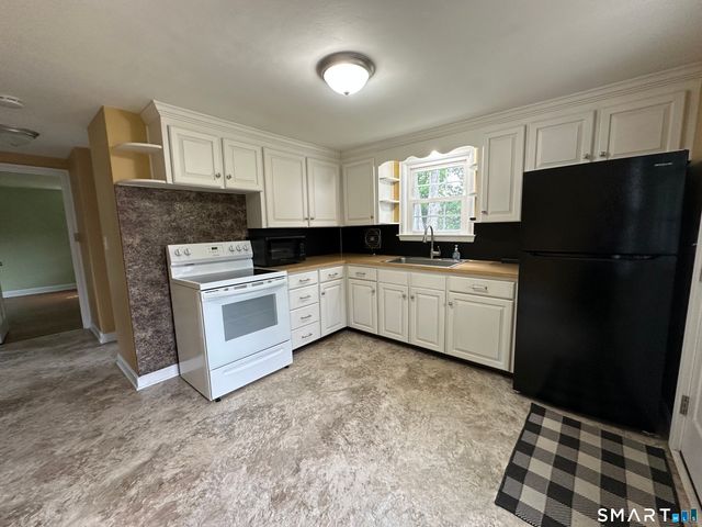38 Cedar Ridge Road, Newington, CT 06111