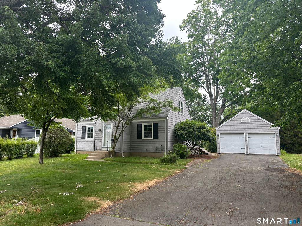 38 Cedar Ridge Road, Newington, CT 06111