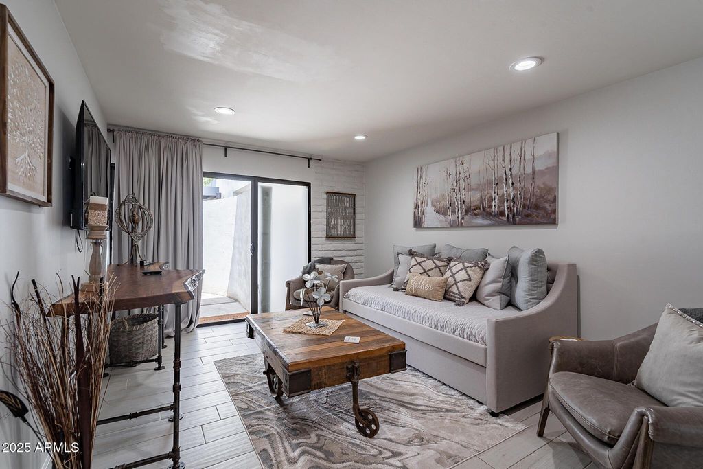 4351 N 36th Street Apt 3, Phoenix, AZ 85018
