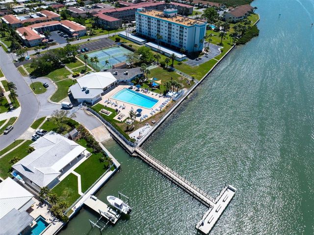 14792 IMPERIAL POINT DRIVE S, Largo, FL 33774