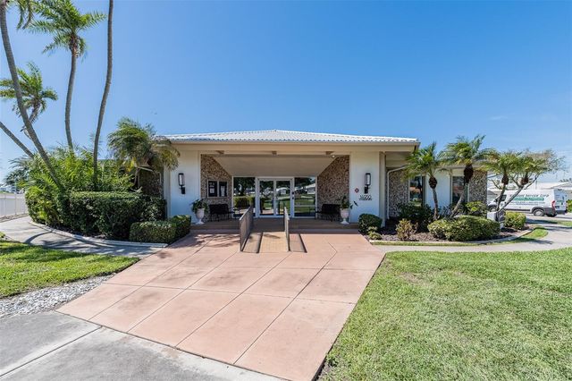 14792 IMPERIAL POINT DRIVE S, Largo, FL 33774