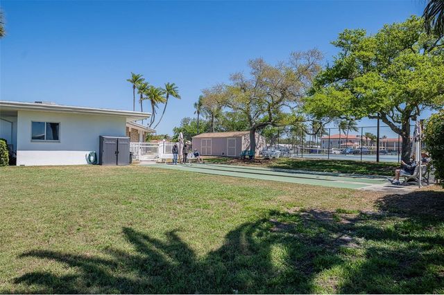 14792 IMPERIAL POINT DRIVE S, Largo, FL 33774