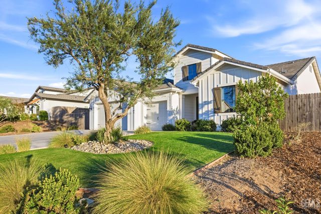 12101 Marquise Drive, Bakersfield, CA 93306