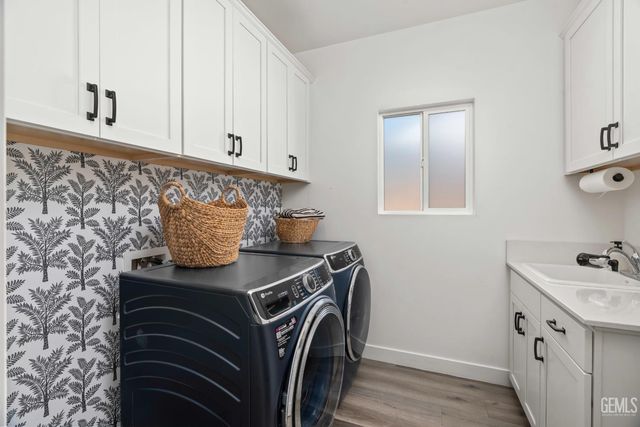 12101 Marquise Drive, Bakersfield, CA 93306