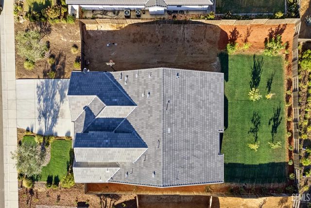 12101 Marquise Drive, Bakersfield, CA 93306