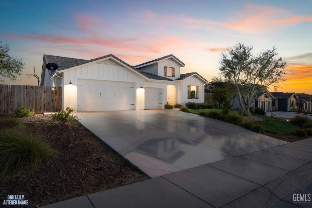 12101 Marquise Drive, Bakersfield, CA 93306