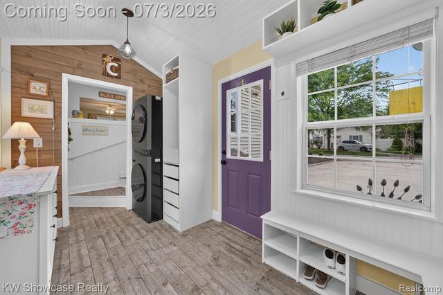 215 S Houghton Street, Milford, MI 48381
