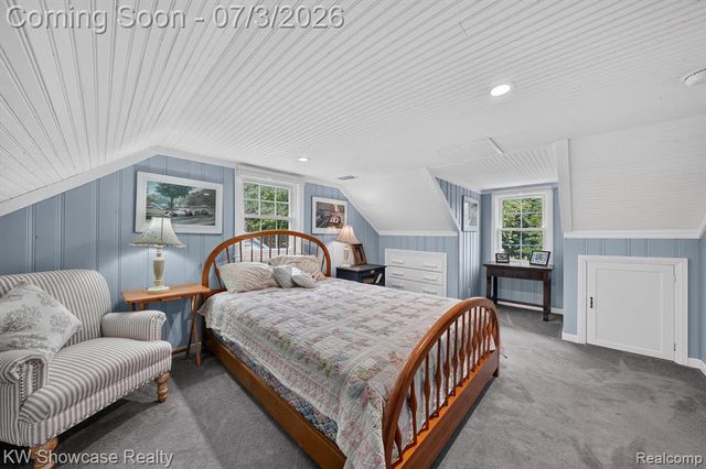 215 S Houghton Street, Milford, MI 48381