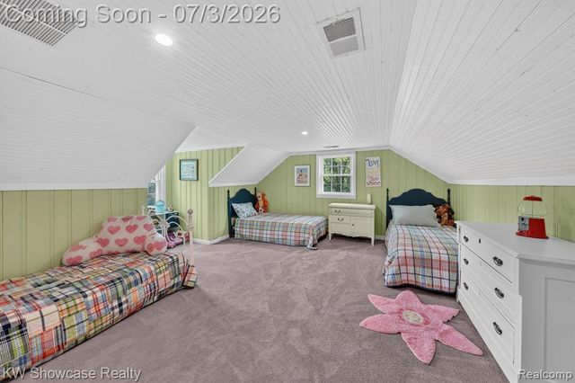 215 S Houghton Street, Milford, MI 48381
