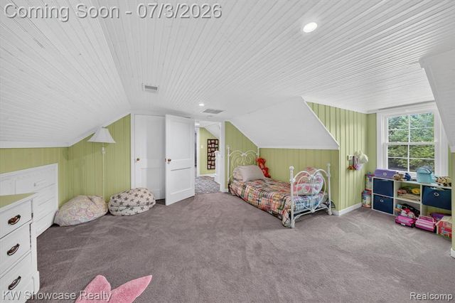 215 S Houghton Street, Milford, MI 48381