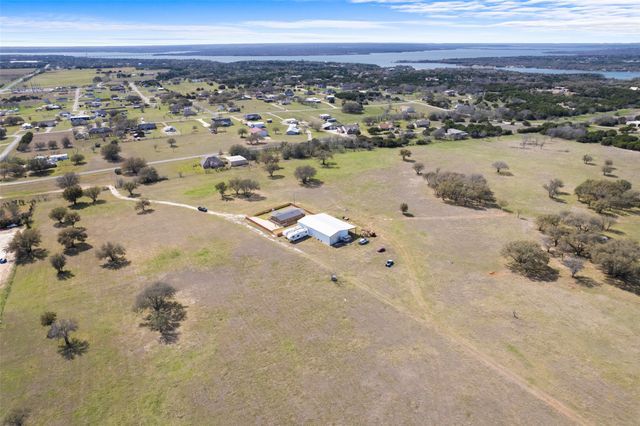 277 Deer Shadow Circle, Whitney, TX 76692