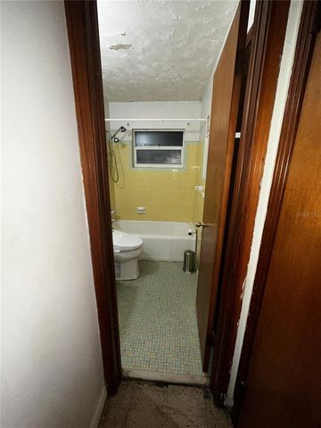 11314 N BOULEVARD STREET, Tampa, FL 33612