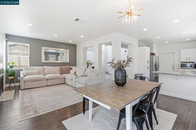 364 Fall Cir, Oakley, CA 94561
