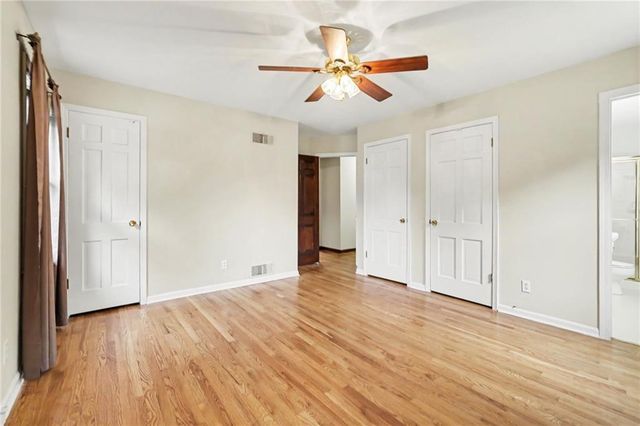 9915 Belleview Avenue, Kansas City, MO 64114