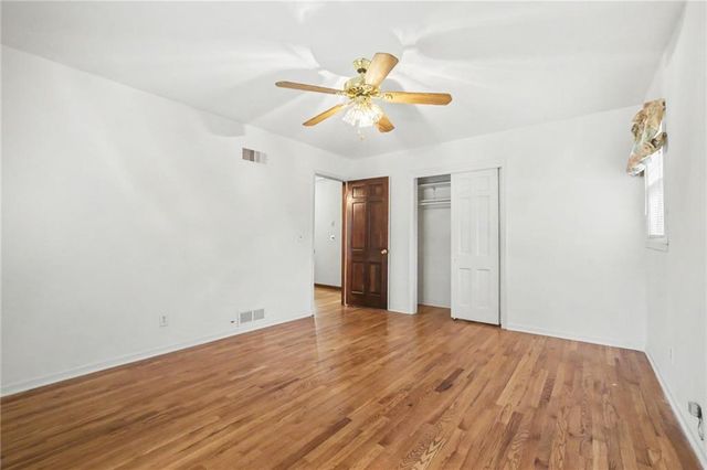 9915 Belleview Avenue, Kansas City, MO 64114