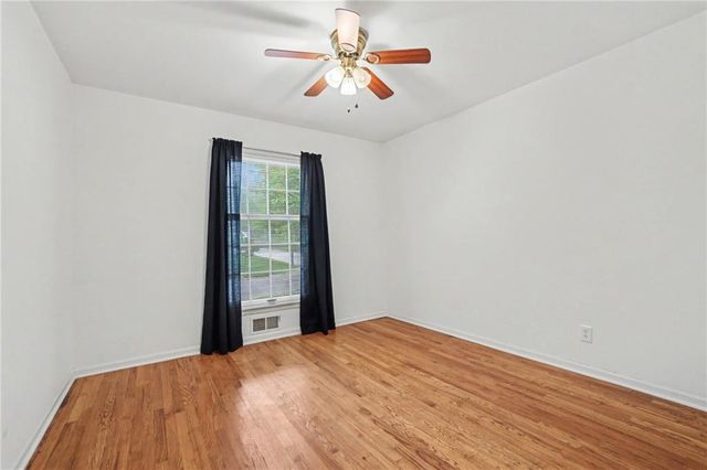 9915 Belleview Avenue, Kansas City, MO 64114