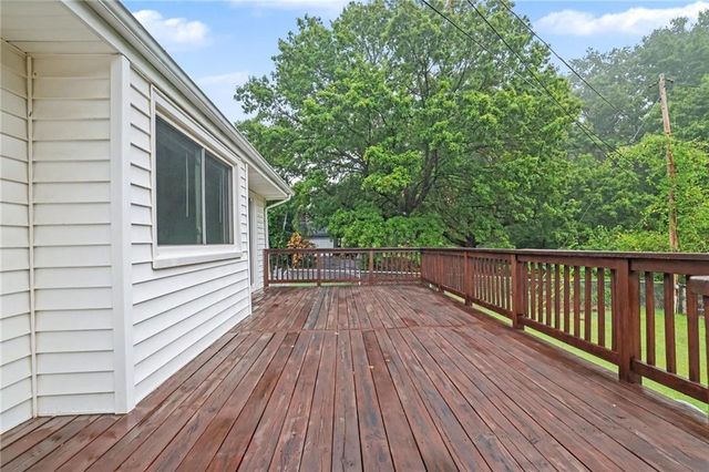 9915 Belleview Avenue, Kansas City, MO 64114