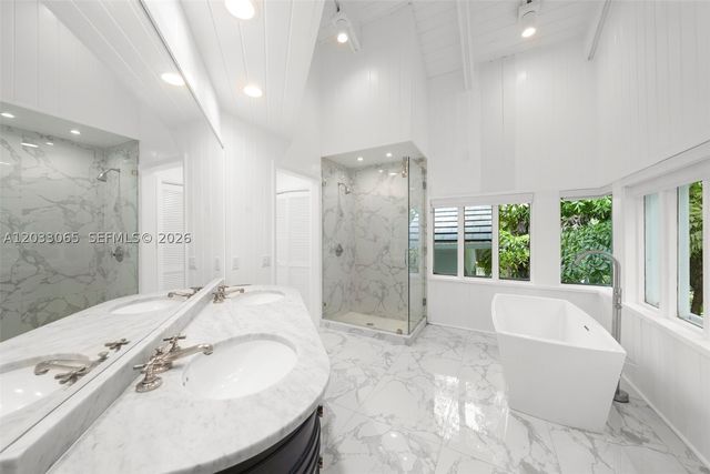 5600 Oakwood Ln, Coral Gables, FL 33156