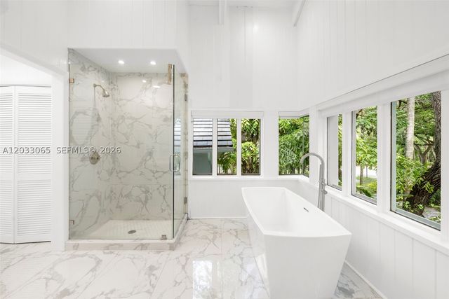 5600 Oakwood Ln, Coral Gables, FL 33156