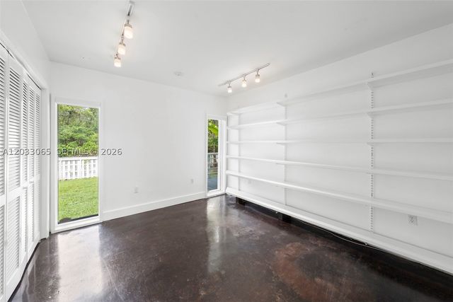 5600 Oakwood Ln, Coral Gables, FL 33156