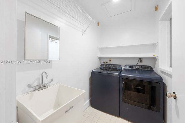 5600 Oakwood Ln, Coral Gables, FL 33156