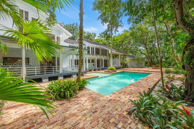 5600 Oakwood Ln, Coral Gables, FL 33156