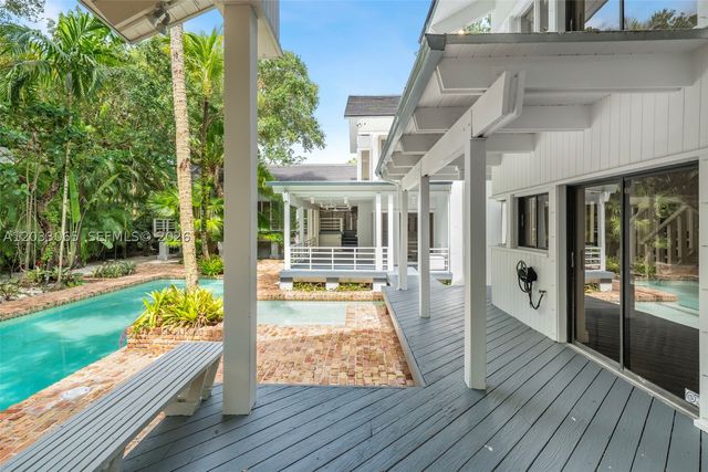 5600 Oakwood Ln, Coral Gables, FL 33156