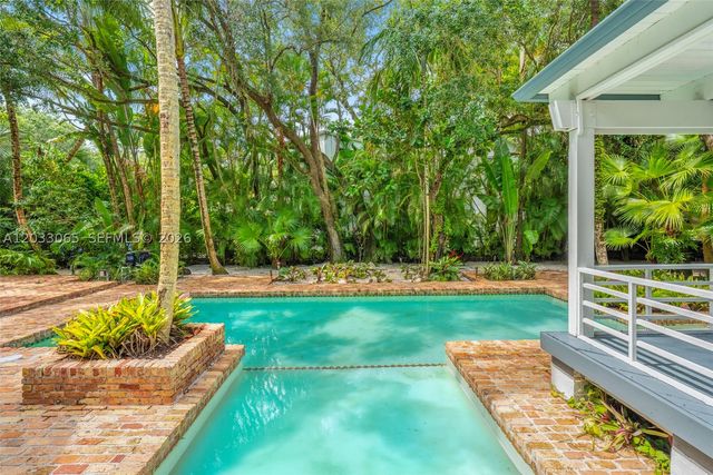 5600 Oakwood Ln, Coral Gables, FL 33156