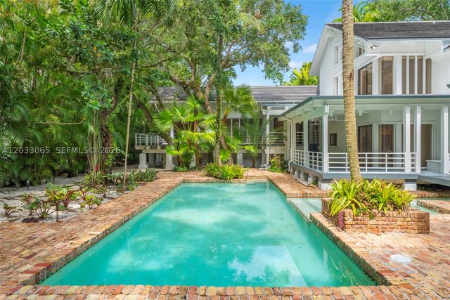 5600 Oakwood Ln, Coral Gables, FL 33156