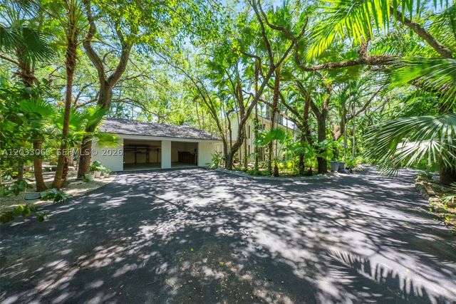 5600 Oakwood Ln, Coral Gables, FL 33156