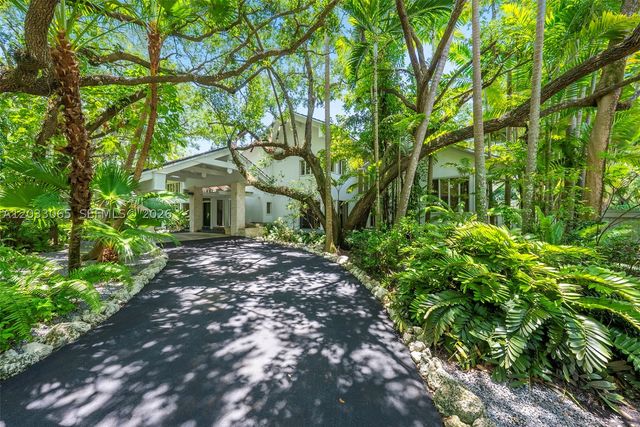 5600 Oakwood Ln, Coral Gables, FL 33156