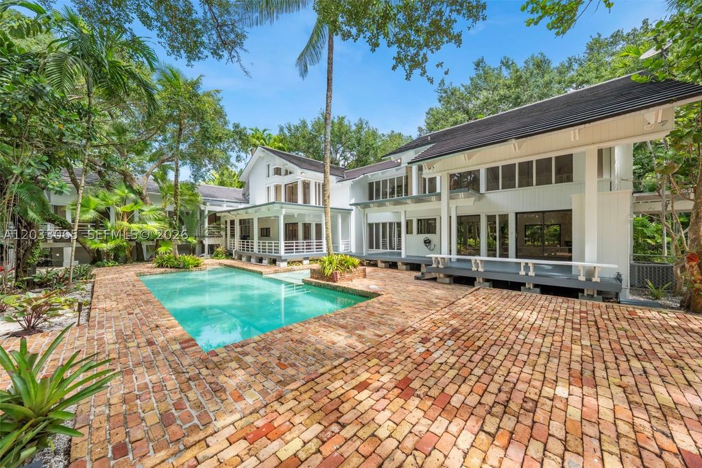 5600 Oakwood Ln, Coral Gables, FL 33156