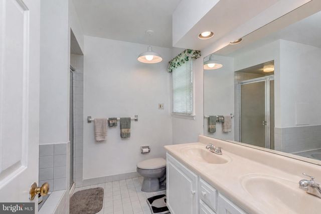 97 BRANCH ST, Medford, NJ 08055