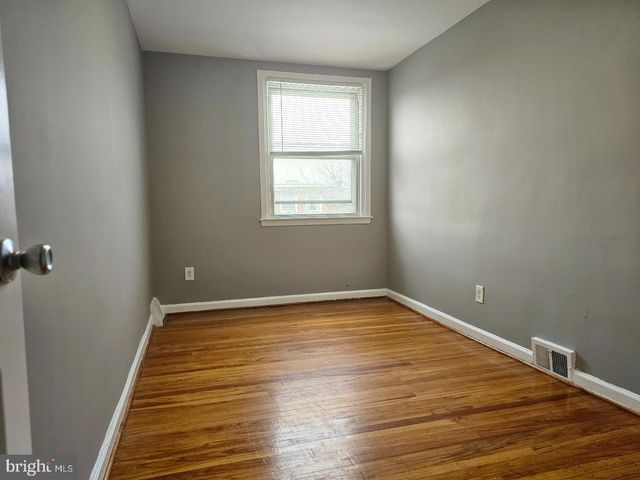 2833 S 65TH ST, Philadelphia, PA 19142