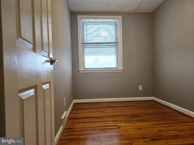 2833 S 65TH ST, Philadelphia, PA 19142