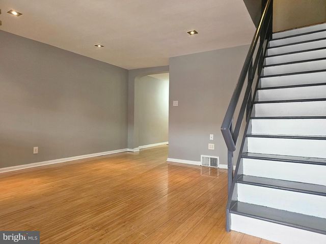 2833 S 65TH ST, Philadelphia, PA 19142