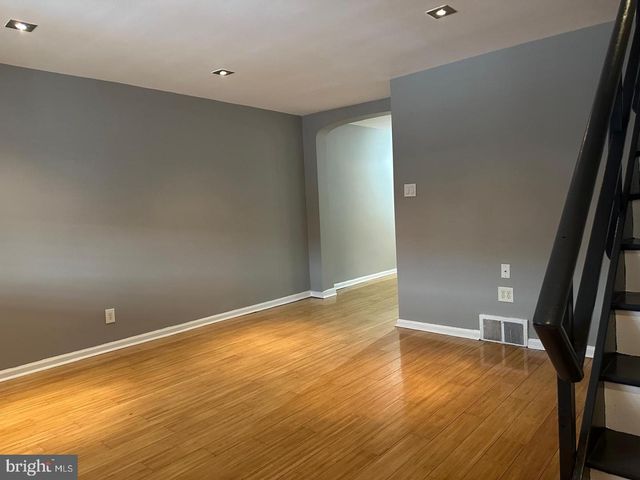 2833 S 65TH ST, Philadelphia, PA 19142