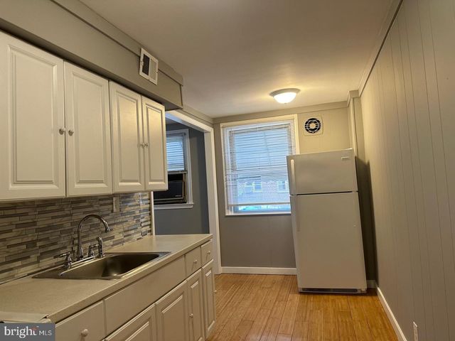 2833 S 65TH ST, Philadelphia, PA 19142