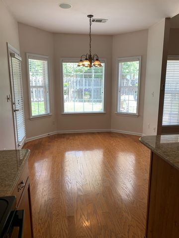 984 E NESTING WOOD CIR, Memphis, TN 38018