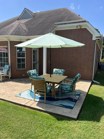 984 E NESTING WOOD CIR, Memphis, TN 38018
