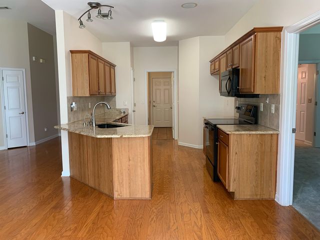 984 E NESTING WOOD CIR, Memphis, TN 38018