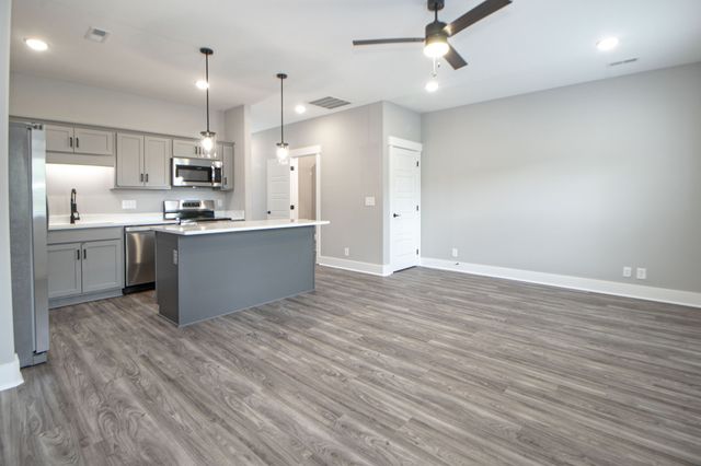 1606 Jonathan Wade Circle, Clarksville, TN 37043