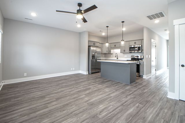 1606 Jonathan Wade Circle, Clarksville, TN 37043