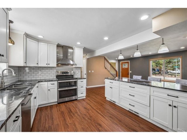 6230 W Fairview Ave, Littleton, CO 80128