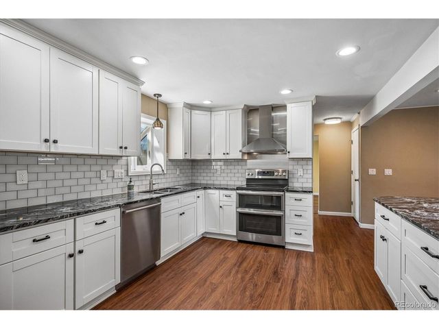6230 W Fairview Ave, Littleton, CO 80128