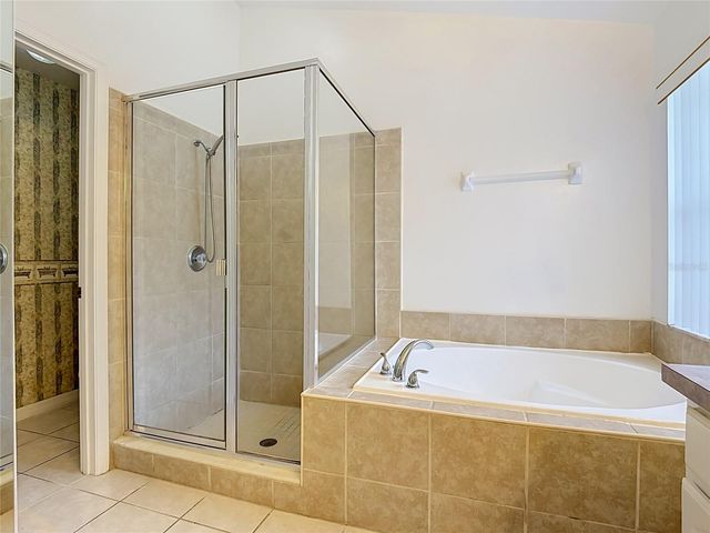 516 PINE CONE DRIVE, Davenport, FL 33897
