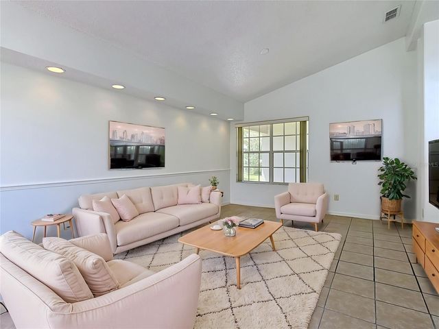 516 PINE CONE DRIVE, Davenport, FL 33897