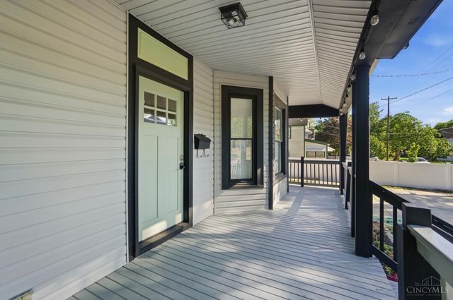 8378 Woodbine Avenue, Cincinnati, OH 45216
