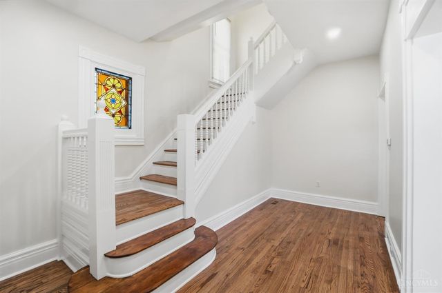 8378 Woodbine Avenue, Cincinnati, OH 45216