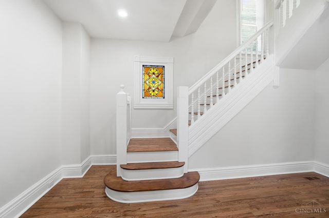 8378 Woodbine Avenue, Cincinnati, OH 45216